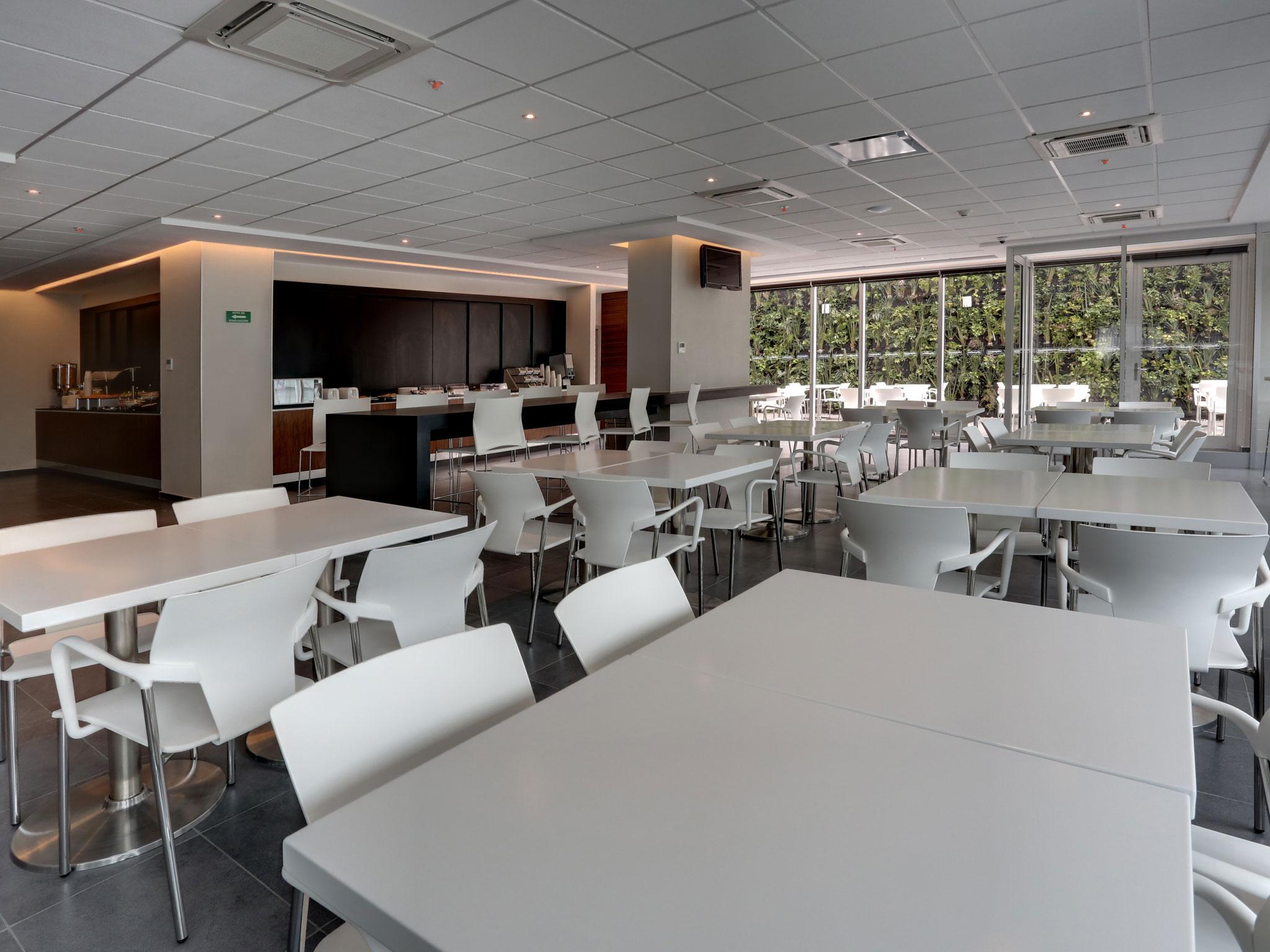 City Express Plus By Marriott Ciudad De Mexico Santa Fe Ngoại thất bức ảnh
